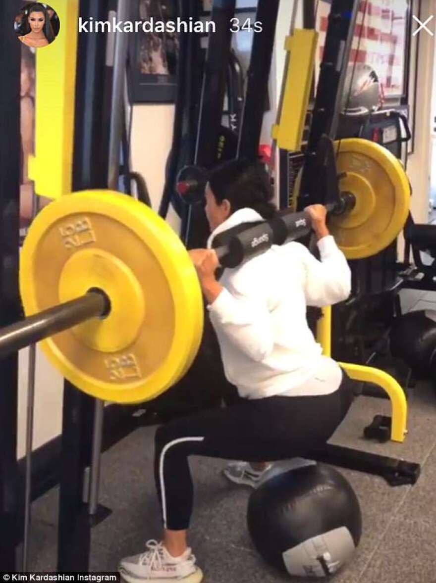 Φωτογραφίες: Η Kim Kardashian λιώνει στο γυμναστήριο