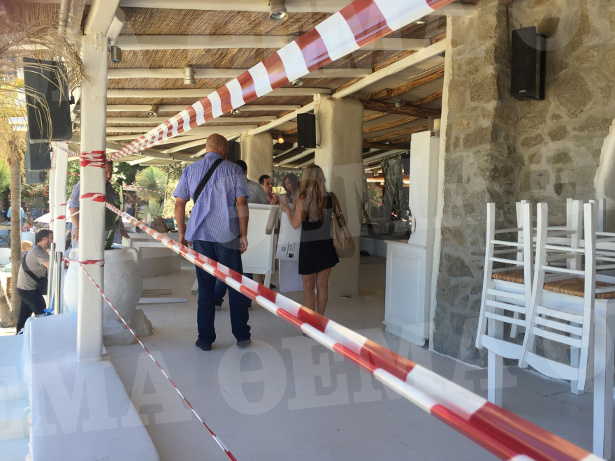 Φωτογραφίες ντοκουμέντο από το σφράγισμα του Nammos στη Μύκονο - Ανακάλεσαν τις μηνύσεις κατά των εφοριακών οι ιδιοκτήτες