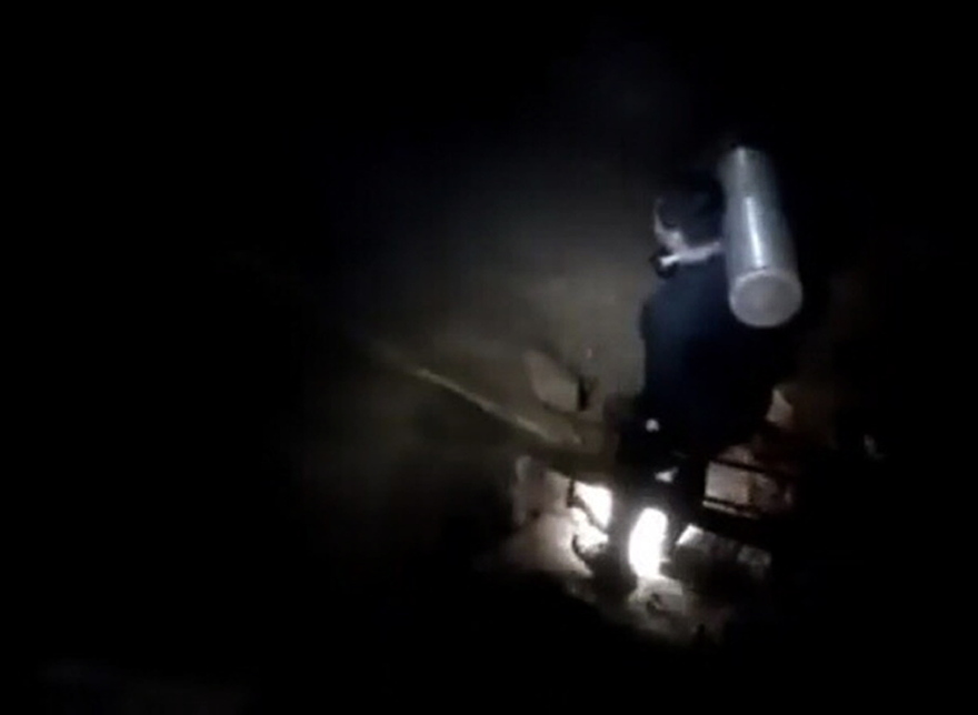 Ταϊλάνδη: Τα παιδιά πρέπει να μάθουν κατάδυση ή να περιμένουν να τελειώσει η εποχή των μουσώνων!