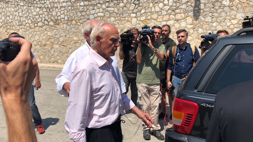 Αποφυλακίστηκε ο Άκης Τσοχατζόπουλος: Δεν είμαι στην καλύτερη στιγμή μου, ευχαριστώ τη γυναίκα μου