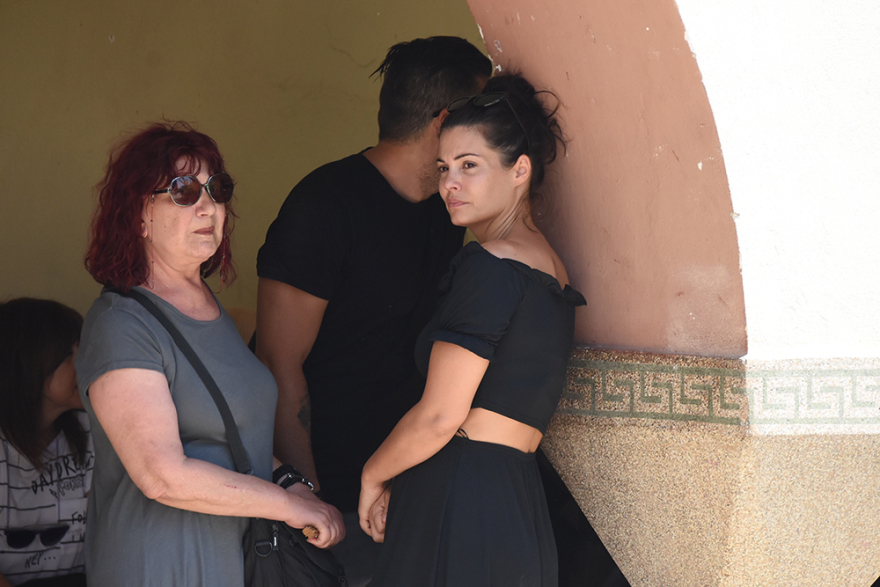 Το «τελευταίο χειροκρότημα» στην Τζέσυ Παπουτσή