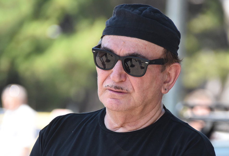 Το «τελευταίο χειροκρότημα» στην Τζέσυ Παπουτσή