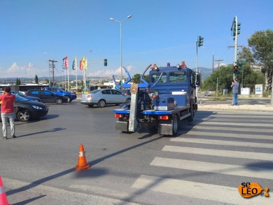 Θεσσαλονίκη: Ένταση στην πορεία για τη Μακεδονία, με ΜΑΤ οι διαδηλώσεις κατά του Τσίπρα - Τραυματίστηκε αστυνομικός