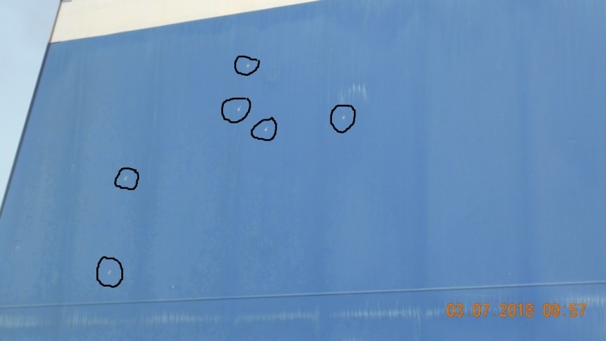 Επίθεση πειρατών σε ελληνικό πλοίο στον Περσικό Κόλπο - Δείτε φωτογραφίες