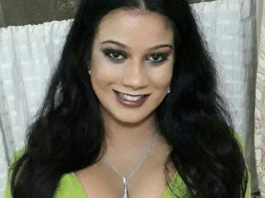 Σοκ για 18χρονη που «γκούγκλαρε» το όνομά της και βρήκε δεκάδες αρρωστημένες εικόνες πορνό!