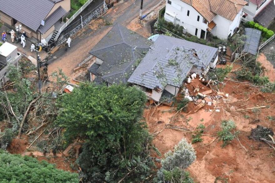 Βίντεο: Αυξάνονται συνεχώς τα θύματα από τις πλημμύρες στην Ιαπωνία – Στους 49 οι νεκροί