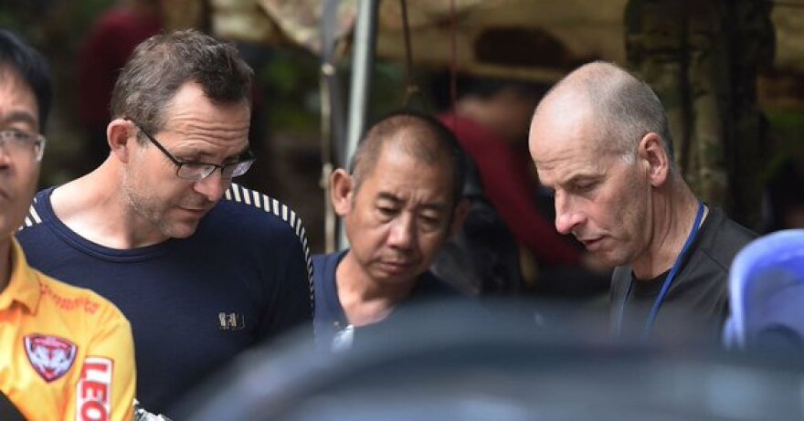 Ταϊλάνδη: Αγωνία για τα 8 παιδιά και τον προπονητή περιμένοντας τη νέα επιχείρηση