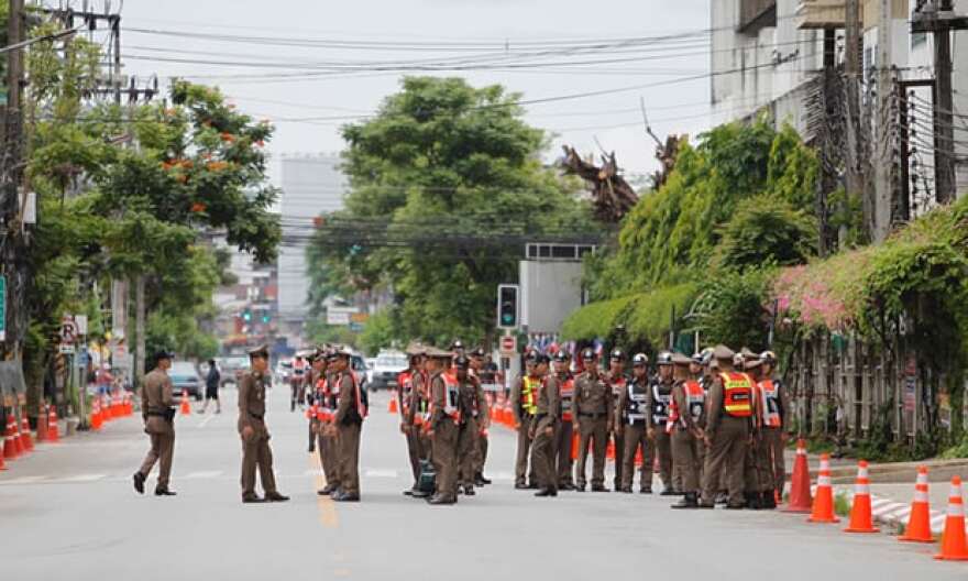 Διάσωση-θρίλερ στην Ταϊλάνδη: Περιμένουν να βγουν από το σπήλαιο τα πρώτα παιδιά