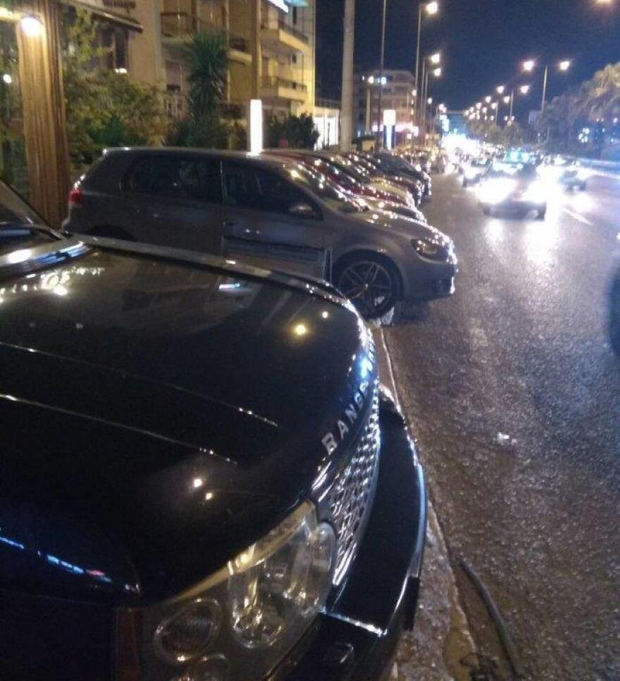 Έφοδος σε νυχτερινά κέντρα: «Χειροπέδες» σε παρκαδόρους και υπεύθυνους καταστημάτων