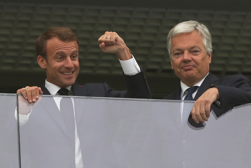 Φωτογραφίες: Ο Μακρόν και ο βασιλιάς του Βελγίου είδαν μαζί το Γαλλία-Βέλγιο