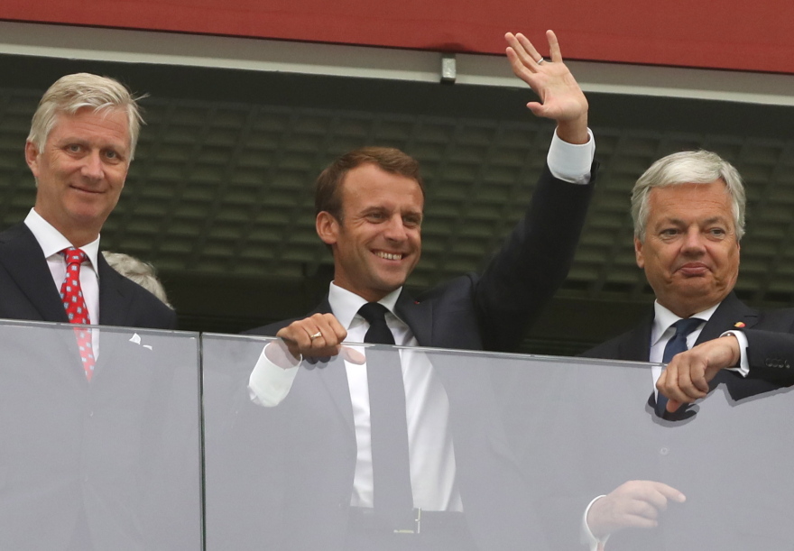 Φωτογραφίες: Ο Μακρόν και ο βασιλιάς του Βελγίου είδαν μαζί το Γαλλία-Βέλγιο