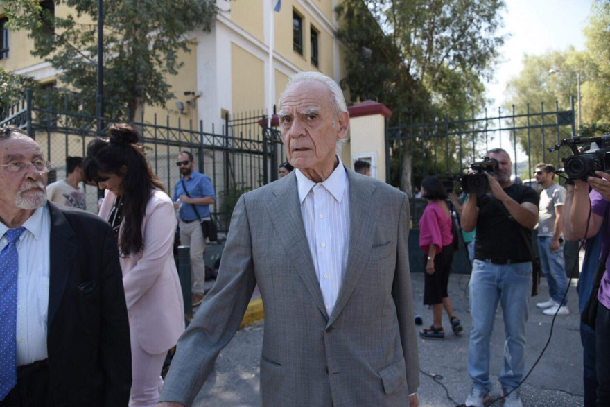 Άκης για κατηγορίες ότι επένδυσε μίζα €700.000 για ασφάλεια ζωής: «Ποιος σας τα είπε αυτά;»