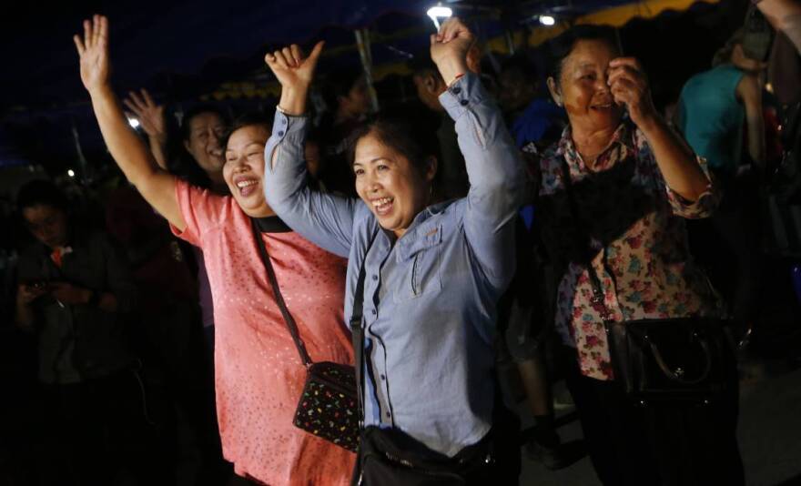 Ταϊλάνδη: Η χώρα πανηγυρίζει μετά την «mission impossible» με τα 12 παιδιά