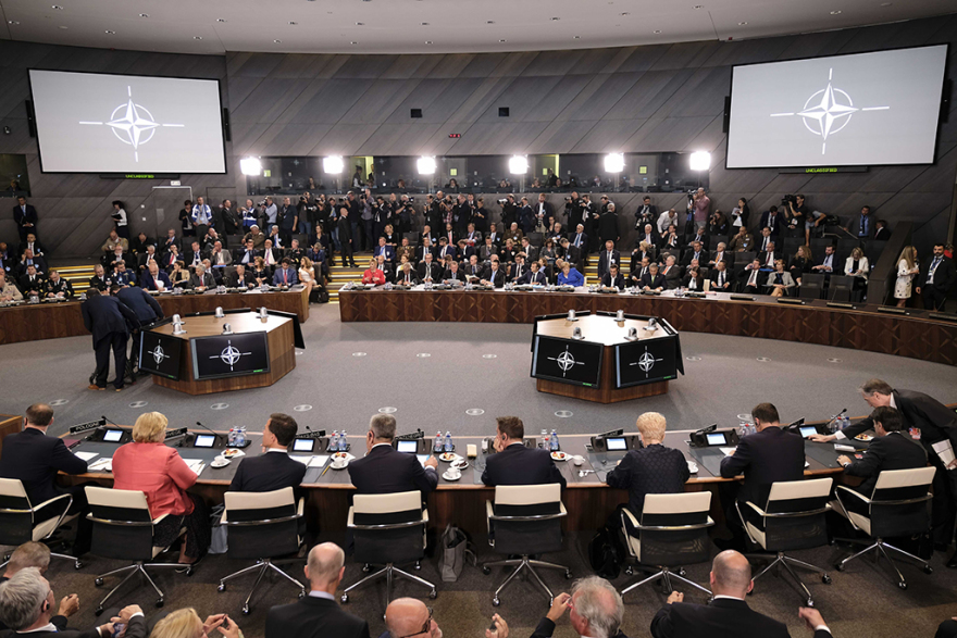 Βρυξέλλες: Τσίπρας και Καμμένος έθεσαν στη Μέρκελ το ζήτημα των δύο Ελλήνων στρατιωτικών στην Αδριανούπολη