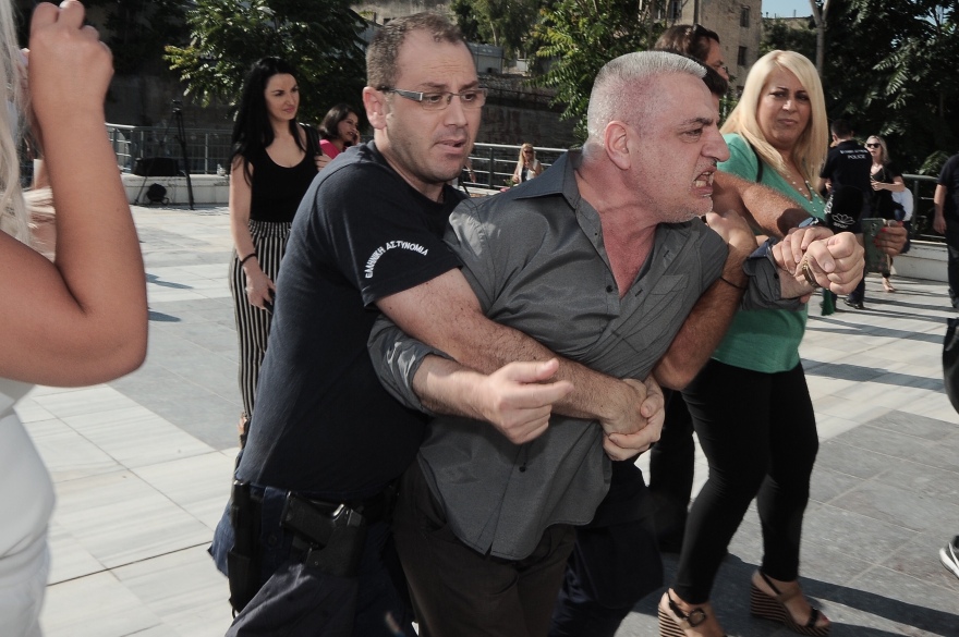 Ξέσπασαν ξανά οι γονείς της Δώρας Ζέμπερη: Μας πήρε το παιδί μας κι εσείς τον προστατεύετε