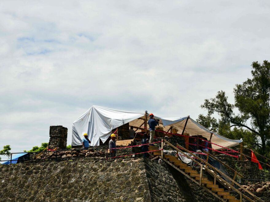 Ο μεγάλος σεισμός των 369 νεκρών στο Μεξικό αποκάλυψε ναό 1.000 χρόνων των Αζτέκων