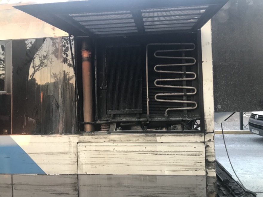 Φωτογραφίες: Φωτιά σε λεωφορείο του ΟΑΣΑ στην πλατεία Κηφισιάς