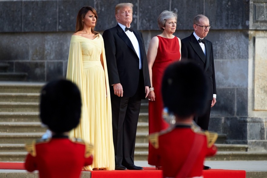 Ο Βρετανικός Τύπος συγκρίνει την Μελάνια με πριγκίπισσα της Disney - «Τέρας» ο Τραμπ 