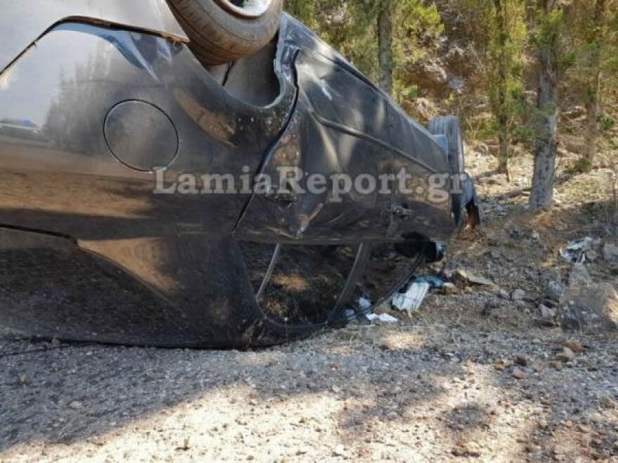 Φωτογραφίες: Ντελαπάρισε αυτοκίνητο στο Μπράλο 