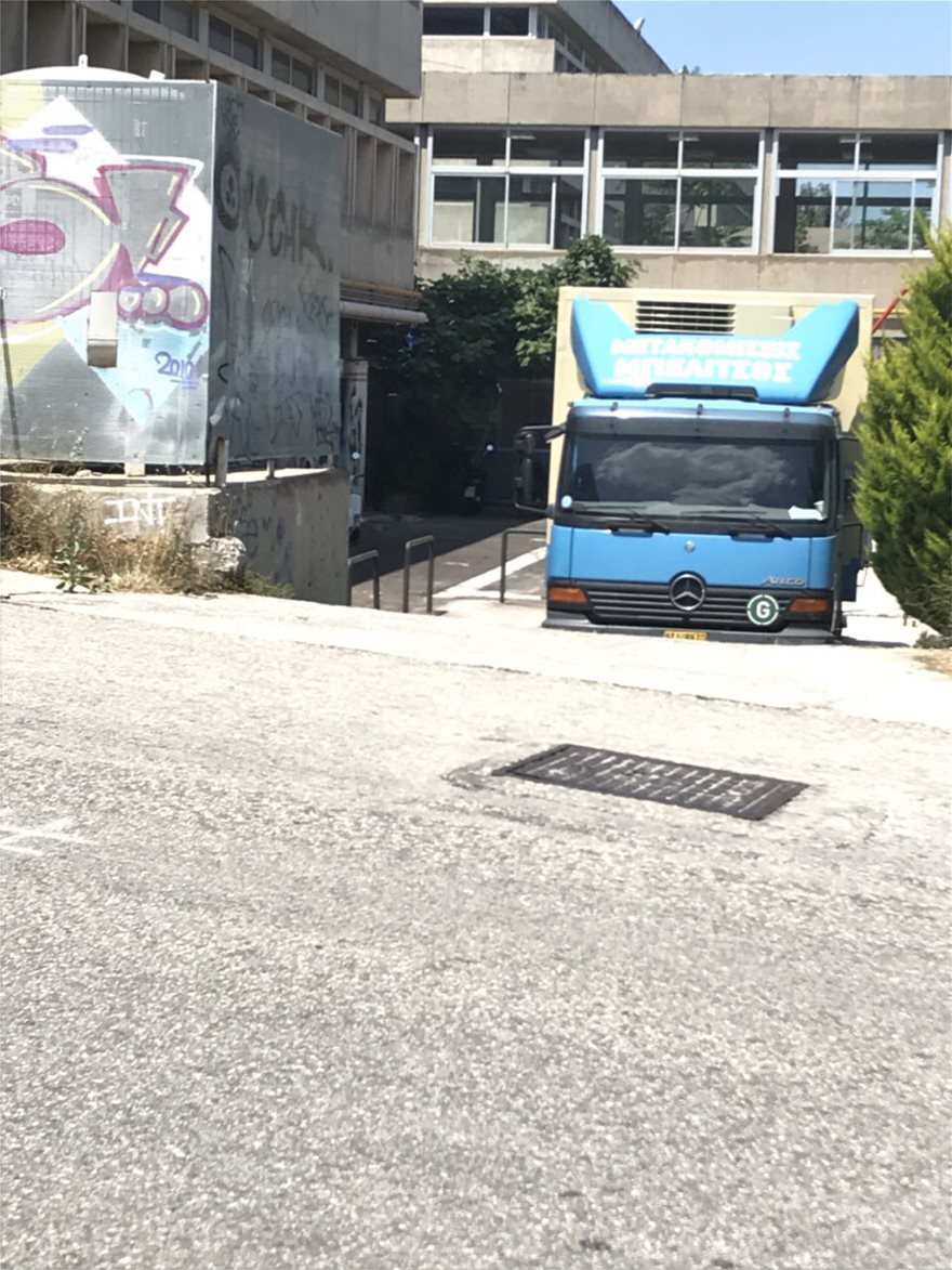 Σήμερα η ΕΔΕ για τις καταγγελίες περί παράνομης φαρμακοβιομηχανίας εντός του Πανεπιστημίου Αθηνών