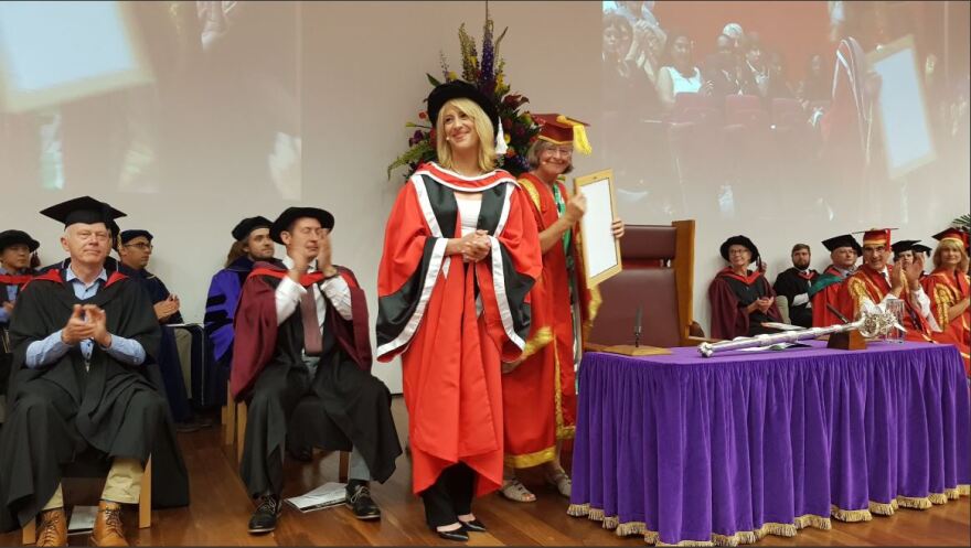 Επίτιμη διδάκτορας στο Πανεπιστήμιο του Essex η Ρένα Δούρου