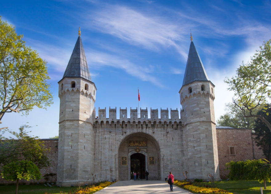 Κωνσταντινούπολη: Ταξίδι στην πόλη όπου η Ευρώπη συναντά την Ασία 