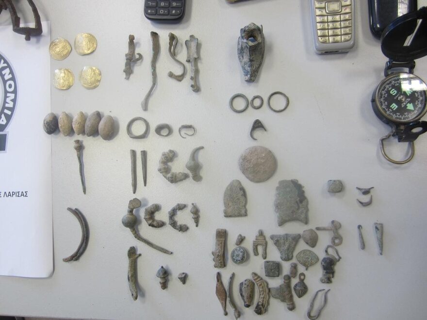 Εξαρθρώθηκε εγκληματική ομάδα αρχαιοκάπηλων στη Θεσσαλία