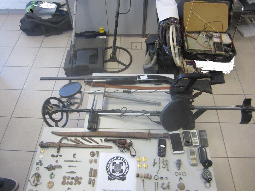 Εξαρθρώθηκε εγκληματική ομάδα αρχαιοκάπηλων στη Θεσσαλία