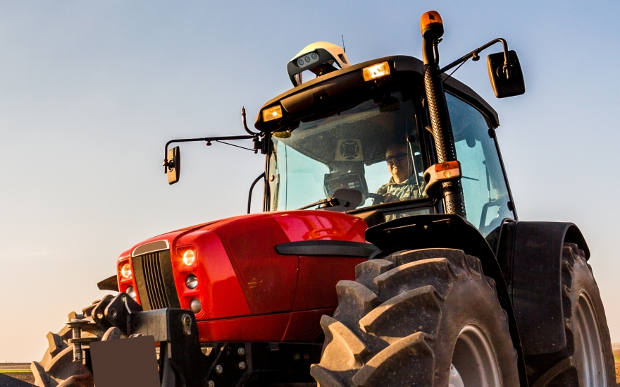 «Έξυπνο» τρακτέρ φροντίζει τα χωράφια και μειώνει το κόστος παραγωγής