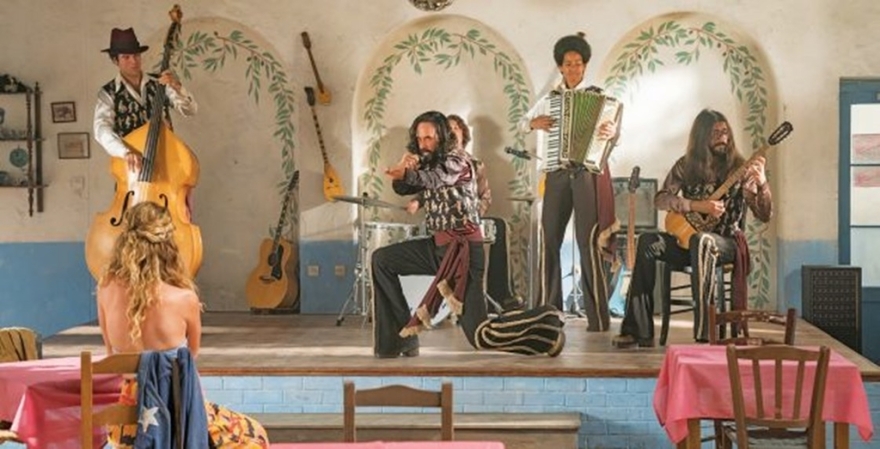 Πάνος Μουζουράκης: Η... μεταμόρφωσή του για το Mamma Mia