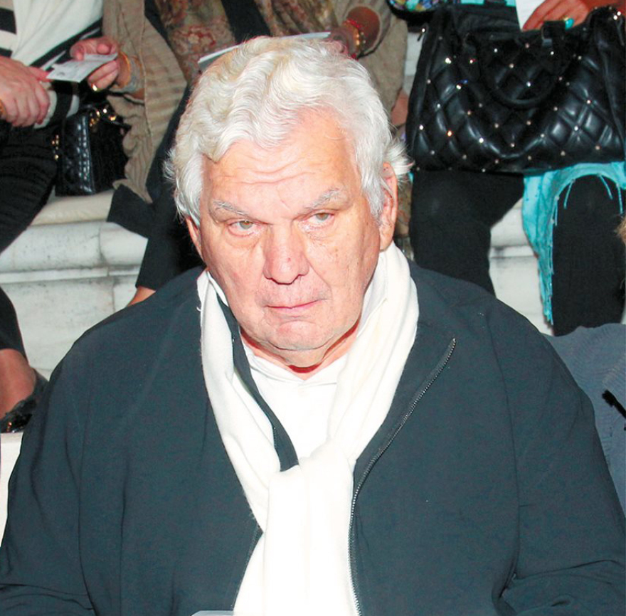 Εισαγγελέας καλεί σε απολογία την οικογένεια Κουτσολιούτσου για την Folli Follie