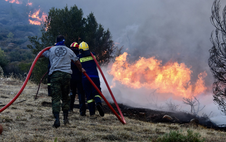 Δήμαρχος Ραφήνας - Πικερμίου: Κάηκαν πάνω από 200 σπίτια - Φοβάμαι για νεκρούς