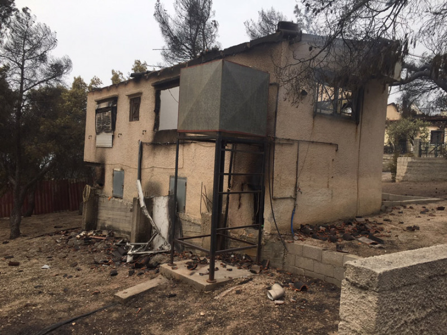 Φωτιά στην Κινέτα: Εικόνες βιβλικής καταστροφής και συγκλονιστικές μαρτυρίες για τον πύρινο εφιάλτη