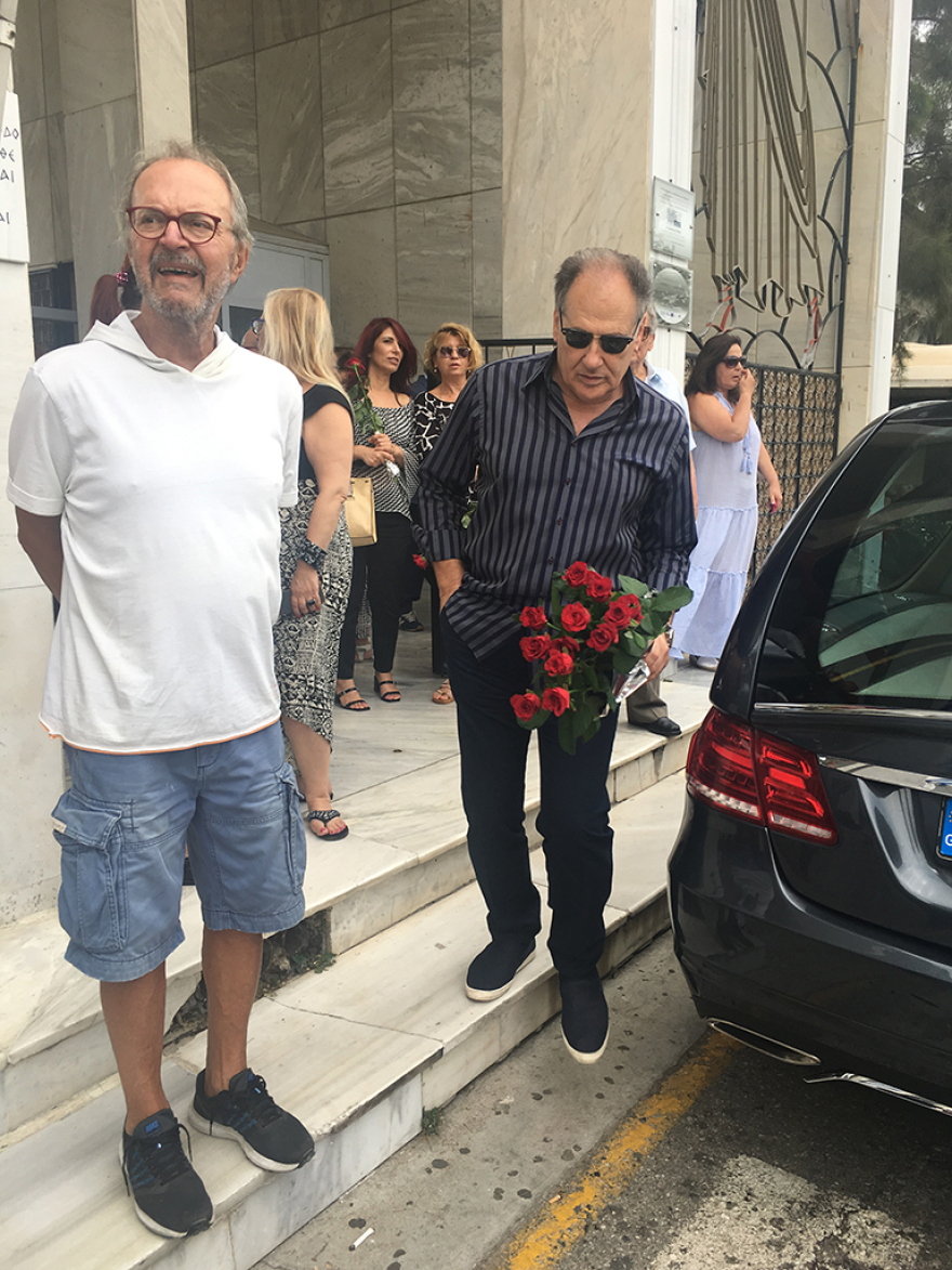 Το τελευταίο αντίο στον Μάνο Ελευθερίου