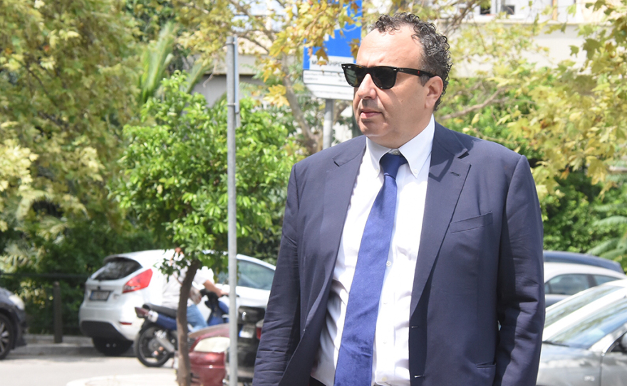 Το τελευταίο αντίο στον Μάνο Ελευθερίου