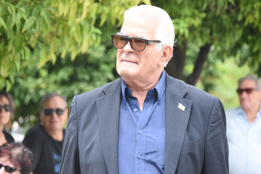 Το τελευταίο αντίο στον Μάνο Ελευθερίου