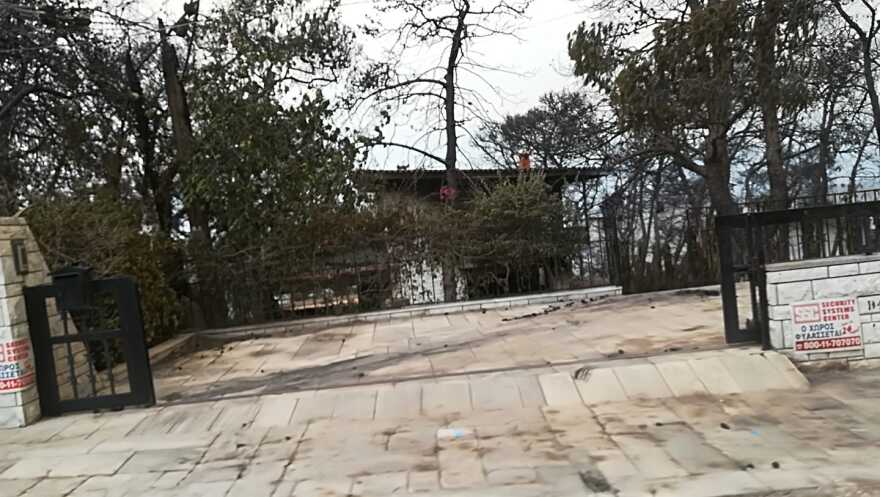 Κάηκε το σπίτι της Ζωζώς Σαπουντζάκη- «Έγινε στάχτη όλη μου η ζωή» 