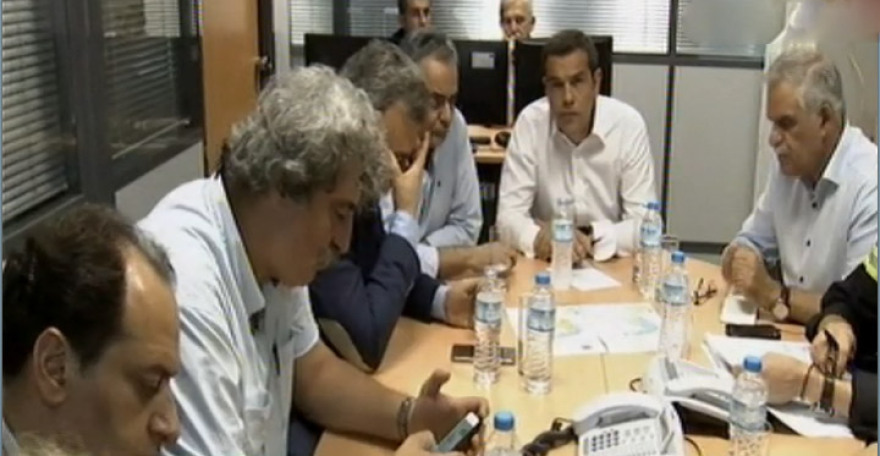 Live κυβερνητικό σόου την ώρα που μετρoύσαμε νεκρούς κι ενώ οι φλόγες καίνε την Αττική