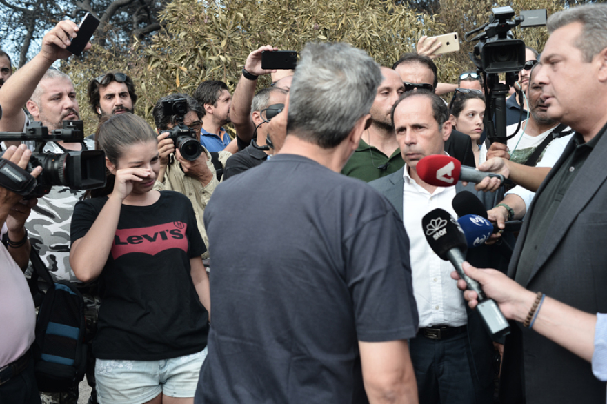 Αντιμέτωπος με την οργή των πολιτών ο Καμμένος: Κάηκε κόσμος τζάμπα