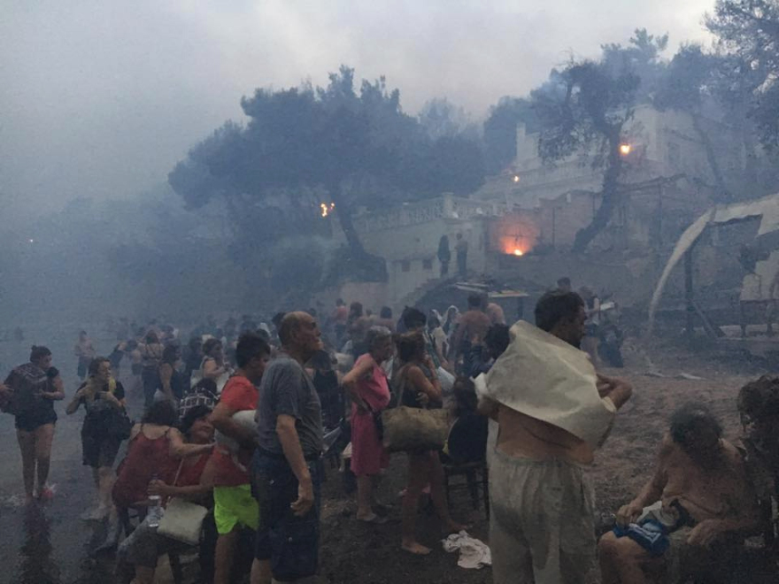 Φωτογραφίες και βίντεο: Η πιο ρεαλιστική αποτύπωση του ολέθρου από τη φωτιά στο Μάτι 