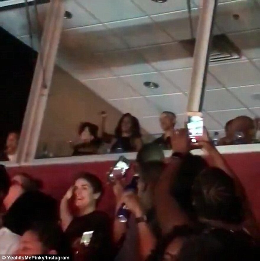 Το ζεύγος Ομπάμα «ξεσάλωσε» σε συναυλία της Μπιγιονσέ και του Τζέι -Ζ