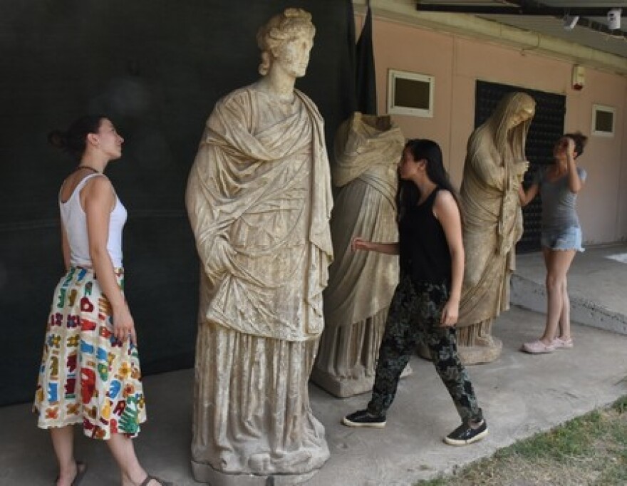 Έξι αρχαιοελληνικά αγάλματα 2.000 ετών ανακαλύφθηκαν στη νοτιοδυτική Τουρκία