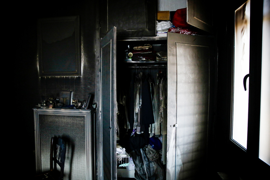 Ζωή μέσα από τις στάχτες: Οι απόκοσμες εικόνες που άφησε πίσω της η πυρκαγιά