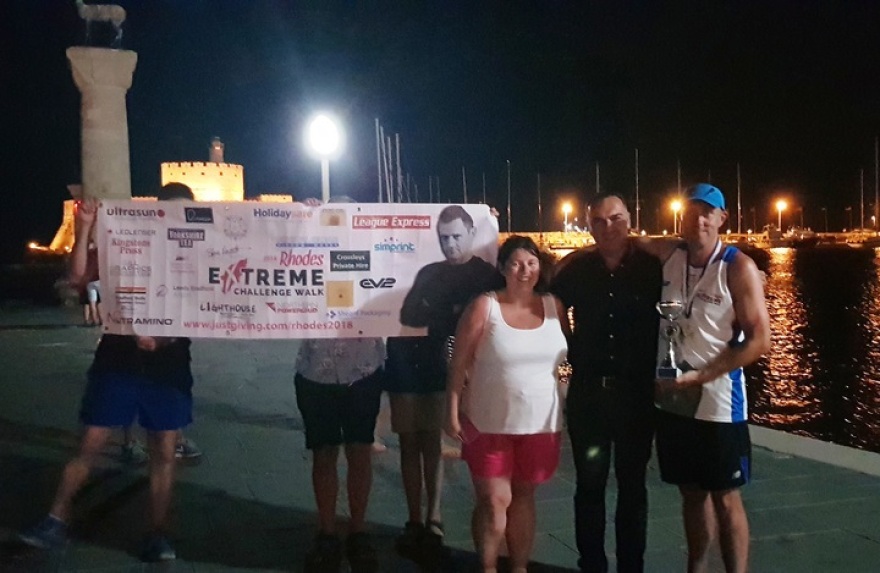 Περπατώντας έκανε τον γύρο της Ρόδου σε 42 ώρες! 