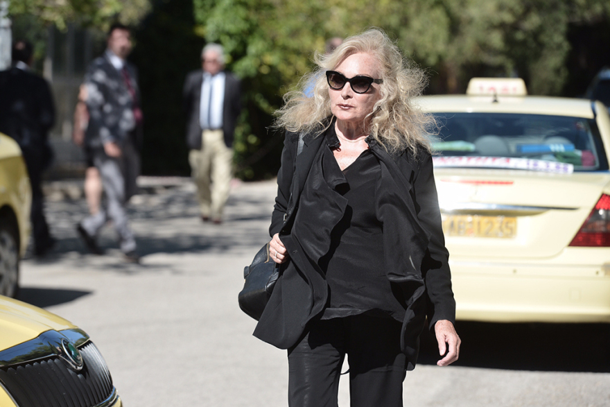 Συγκίνηση στο «τελευταίο αντίο» της Ρίκας Βαγιάνη 