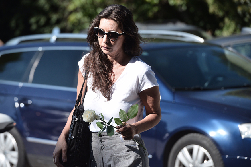 Συγκίνηση στο «τελευταίο αντίο» της Ρίκας Βαγιάνη 