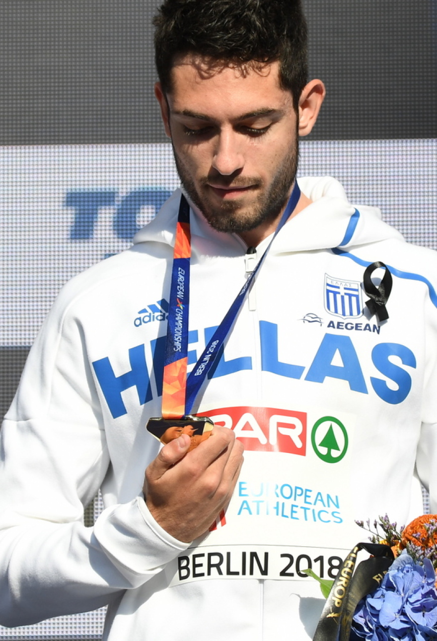 Βίντεο: Η απονομή του χρυσού μεταλλίου στον Μίλτο Τεντόγλου