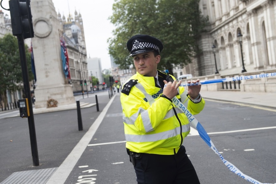 Λονδίνο:  Τρομοκρατική επίθεση το αυτοκίνητο που έπεσε στην πύλη του Κοινοβουλίου