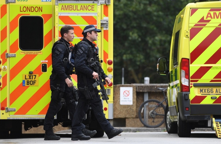 Λονδίνο:  Τρομοκρατική επίθεση το αυτοκίνητο που έπεσε στην πύλη του Κοινοβουλίου
