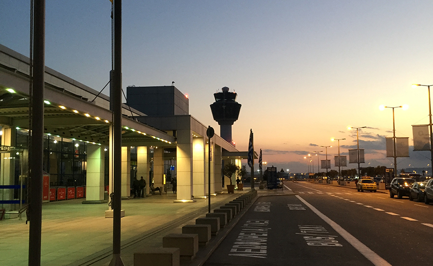 Επίπεδο Αφίξεων – Έξοδος 1